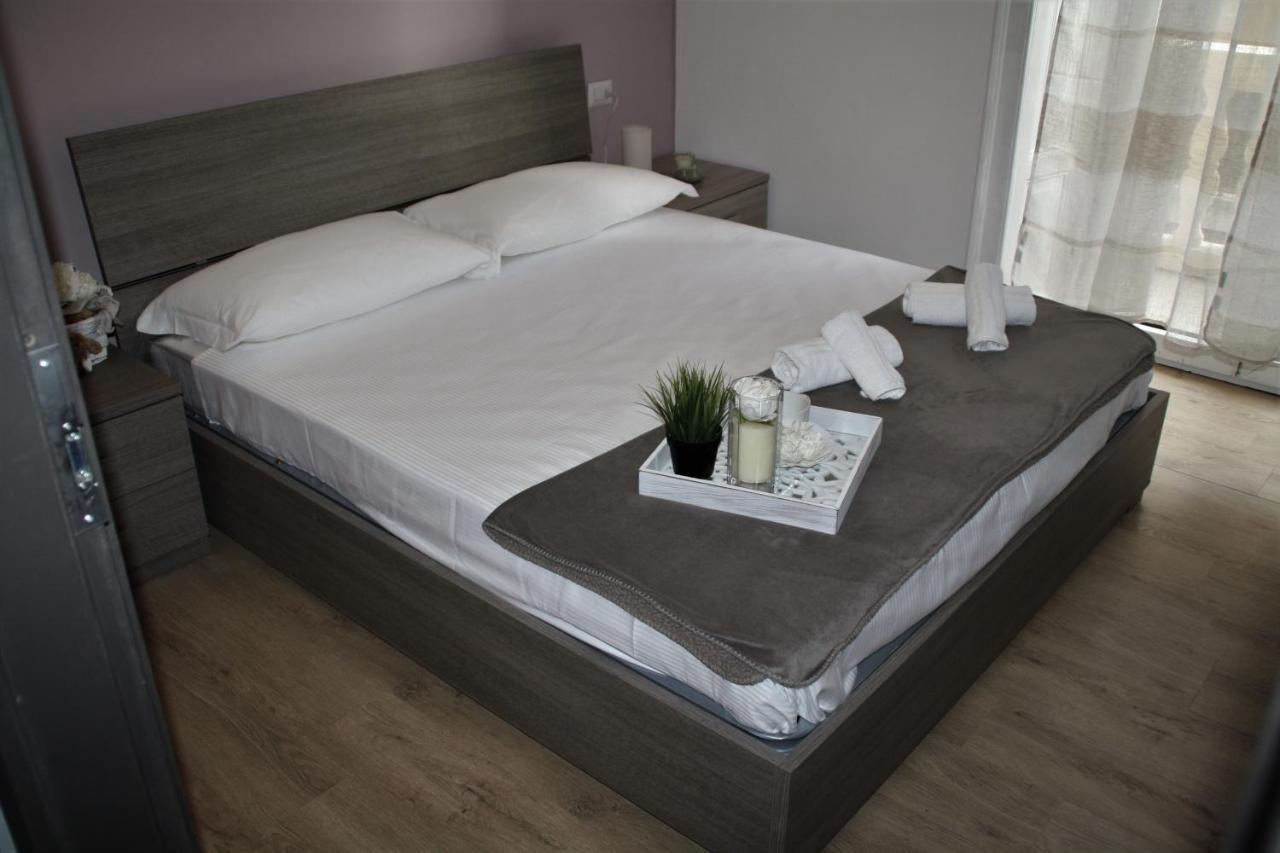 Le Colonne Milano Bed & Breakfast Exterior photo
